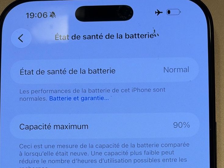 Apple Telefoni cellulari / Smartphones: IPhone 16 Pro Max  256GB  90% – Usato da Monthey venduto da ces_y9zz 2