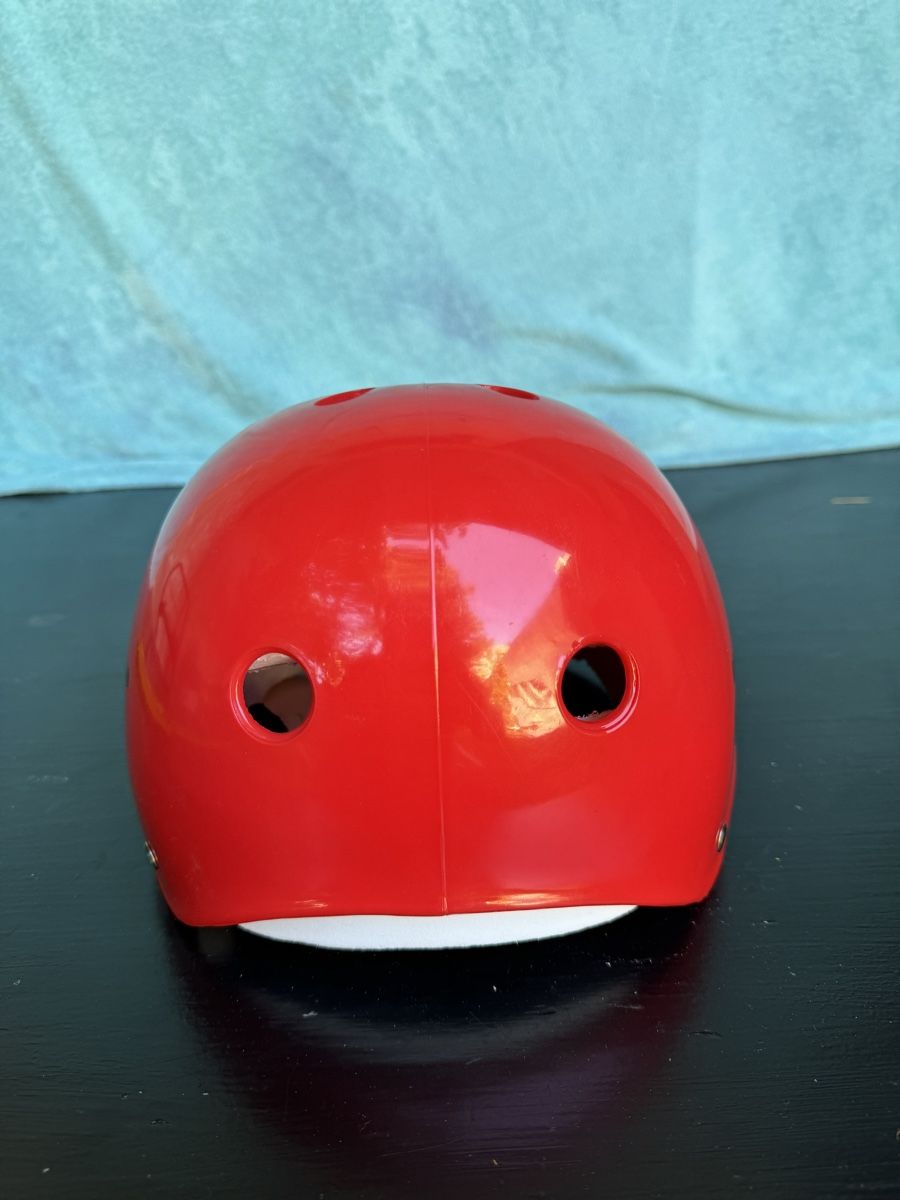 Helme: Casques pour enfants, Roces, Rouge. – Gebraucht aus Lausanne von artnouveau04 2