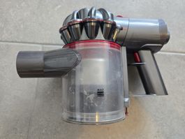 dyson v8