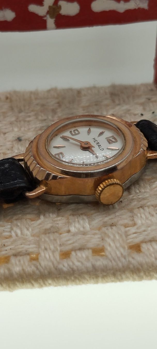 Orologi: Montre herald – Usato da La Chaux-de-Fonds venduto da jac_9llg 5