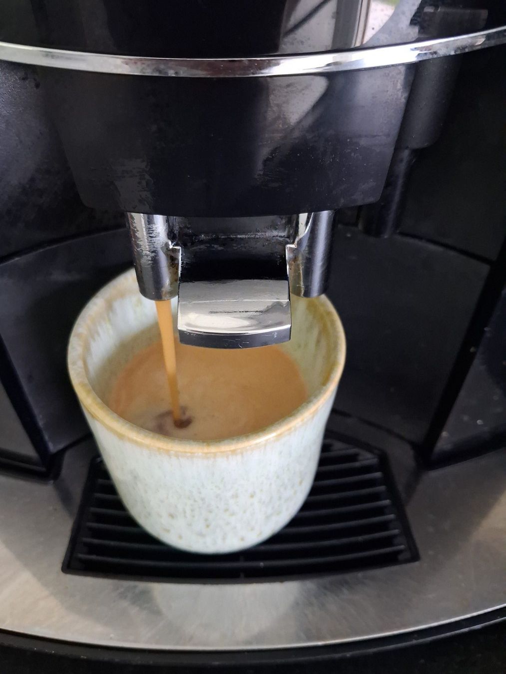 Jura Macchine per caffè & Macchine per espresso: Jura D400 Kaffeemaschine – Usato da Marly venduto da pil_hgx5 5
