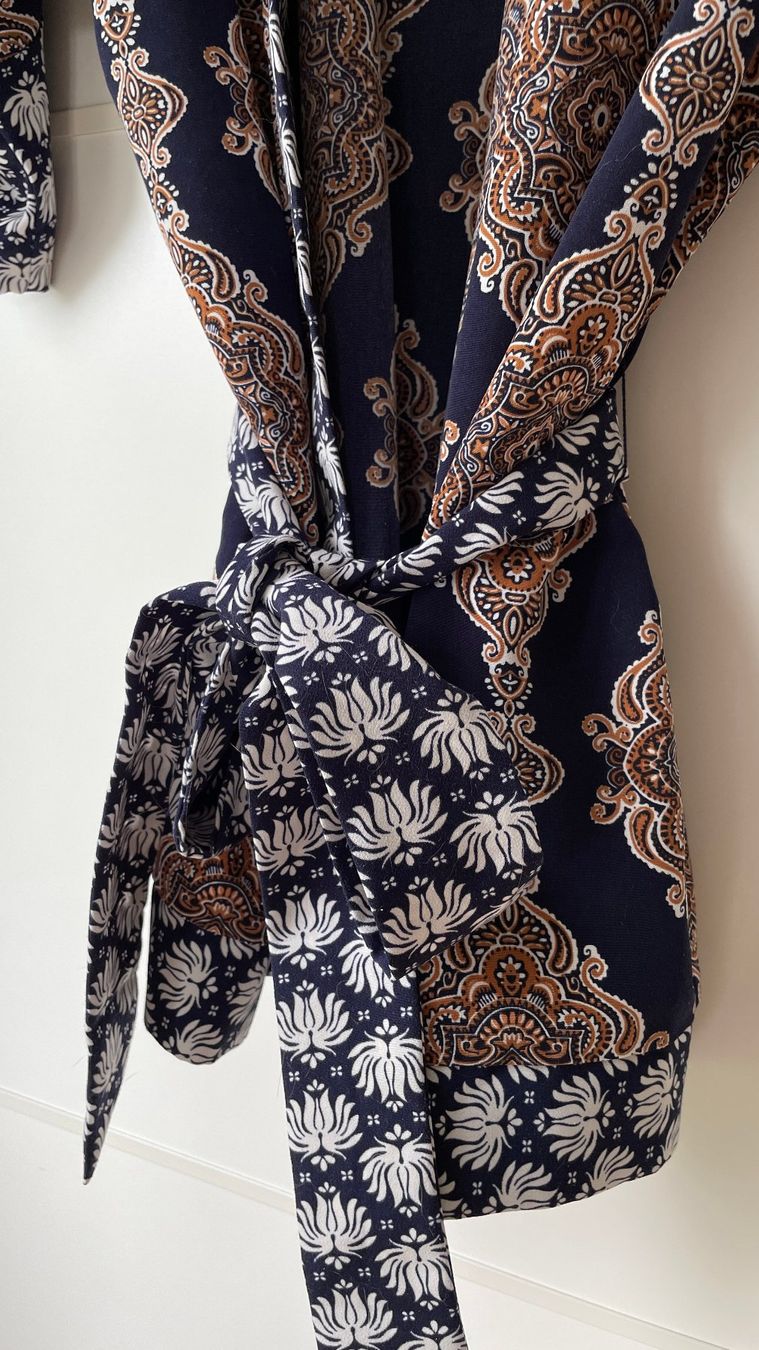 Arte internazionale: Kimono, Grösse XS – Usato da Burgdorf venduto da Crown. 1
