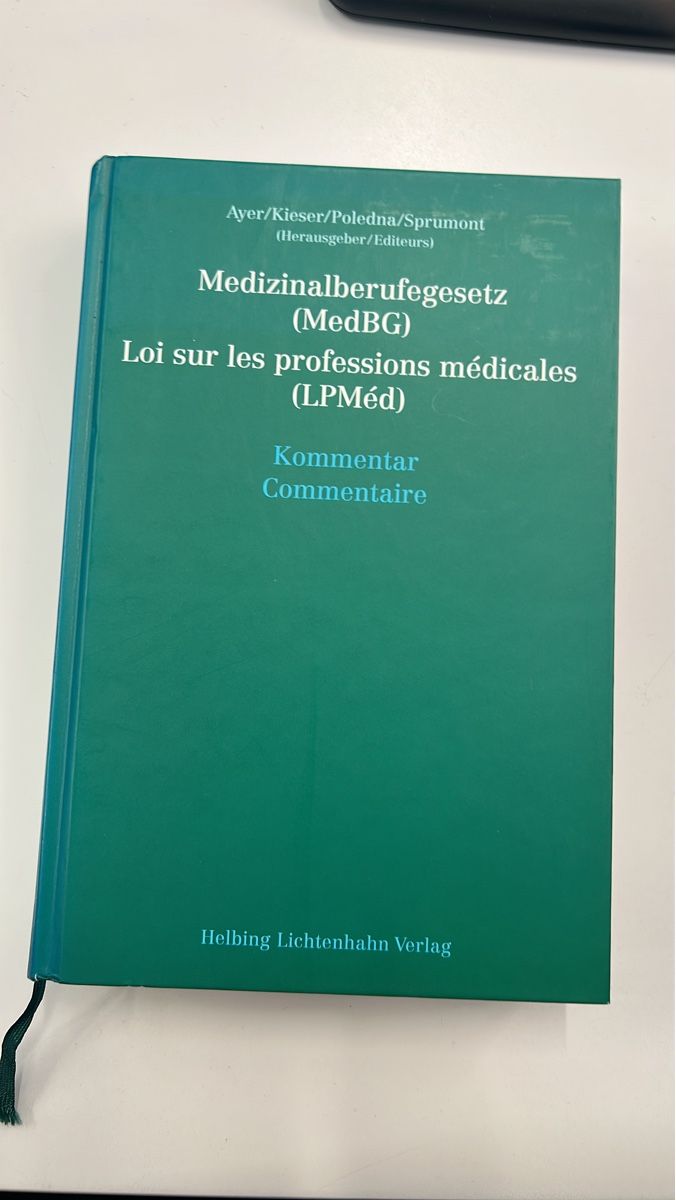 Libri: Medizinalberufegesetz Kommentar – Usato da Zürich venduto da niklassg