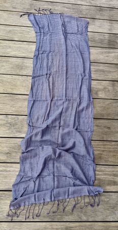 Schal Matinique 100% Viscose blau kariert 