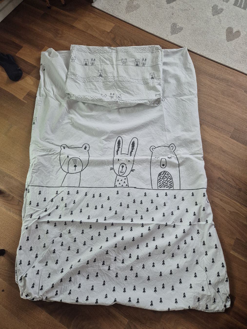 Bettwäsche: Kinderbettwäsche 100x135cm – Gebraucht aus Bauma von Stenamo