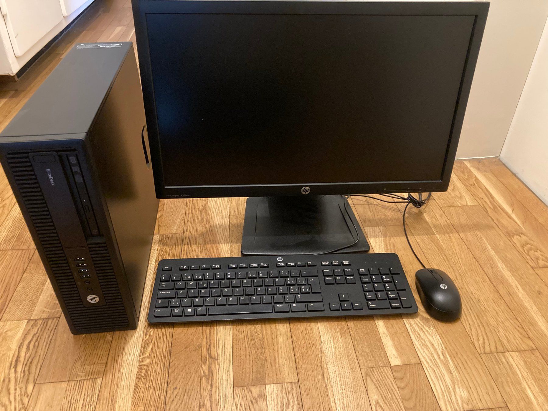 PC: PC Bundle HP EliteDesk 800 G3 SFF - 16 GB - Windows 11 – Usato da Glattbrugg venduto da Me1996 1