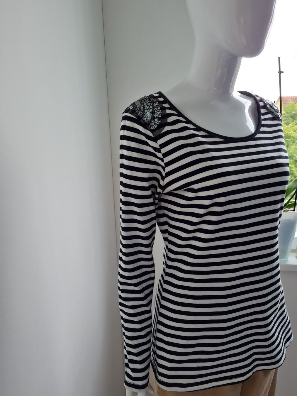 T-shirt: Shirt – Usato da Schaffhausen venduto da Catboot01 1