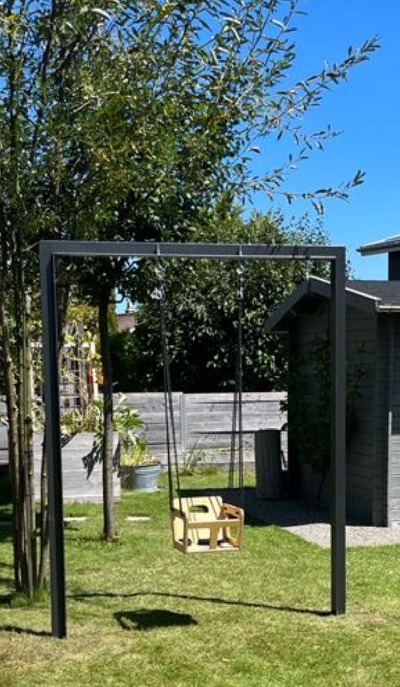 Altre altalene da giardino: Schaukel Baby aus Holz – Usato da Wohlen b. Bern venduto da nicolez8