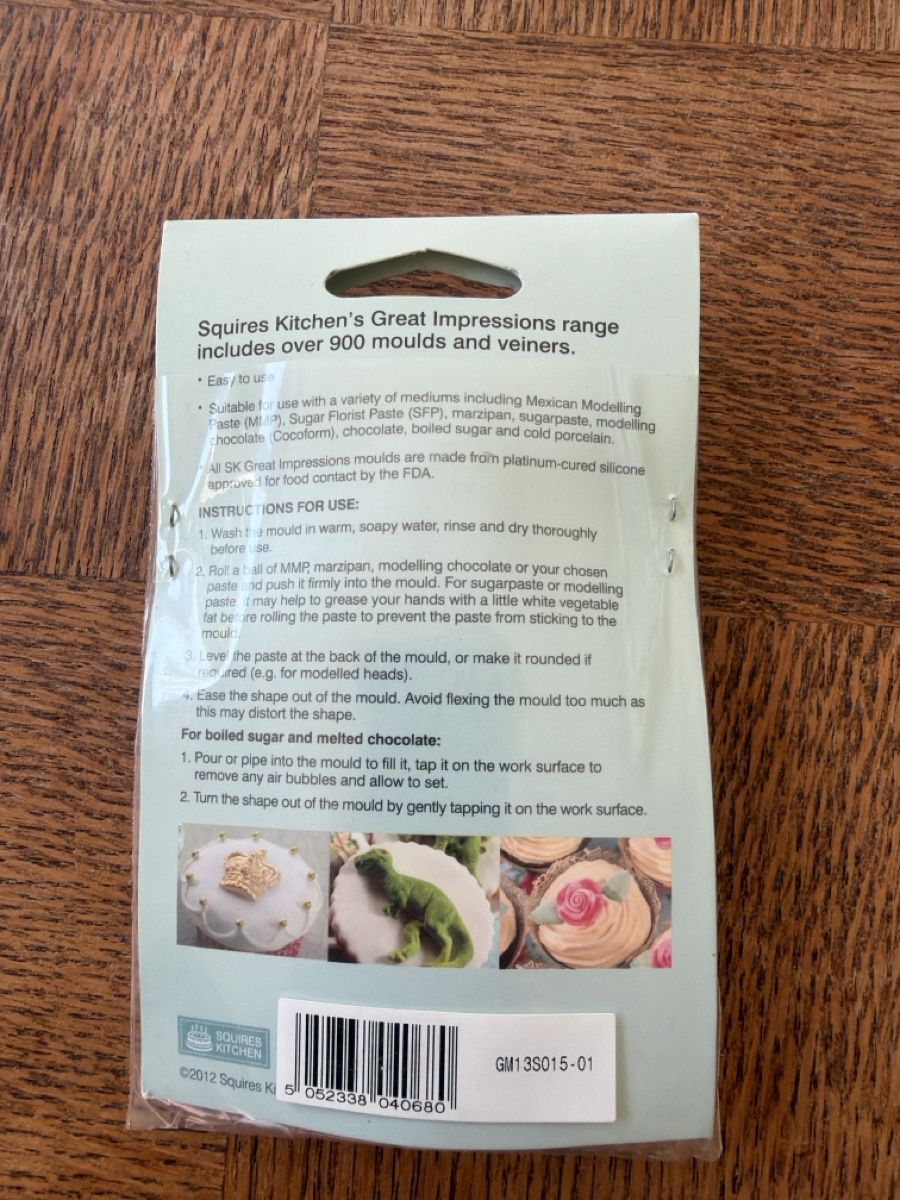 Moules à gâteaux: Silikon Backform Squires Kitchen Mini Scroll Plaque neu – Neuf avec emballage d'origine à Luzern par Seyla_11 1