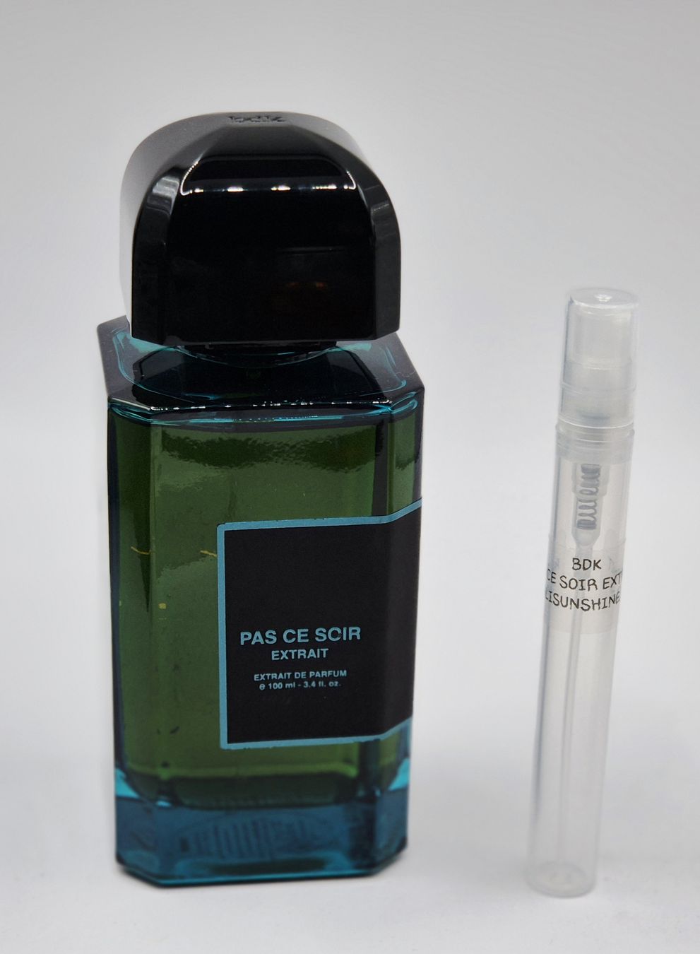 Profumi & Eau de Toilette: 5 ml PAS CE SOIR EXTRAIT BDK ABFÜLLUNG – Nuovo (secondo la descrizione) da St. Gallen venduto da CaliSunshine