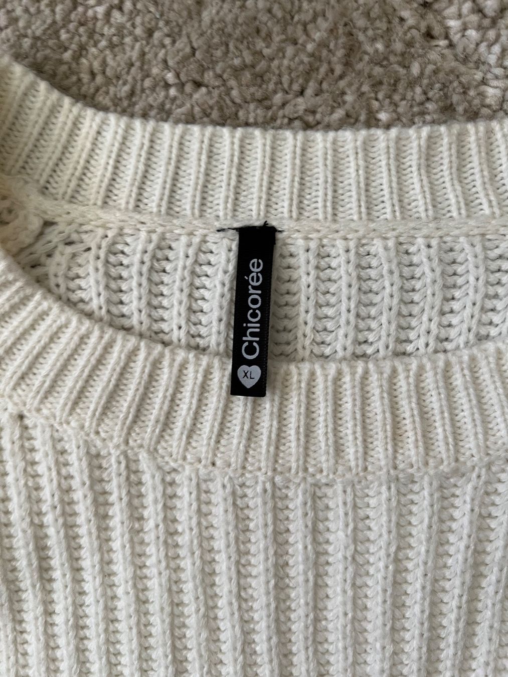 Pulls & Sweat-shirts: Pull Chicorée blanc | Taille M – Neuf (Voir description) à Charmey (Gruyère) par ya_12 1