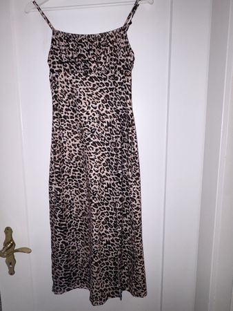 Sommerliches Kleid im Leopardenmuster, Grösse 36/S top!