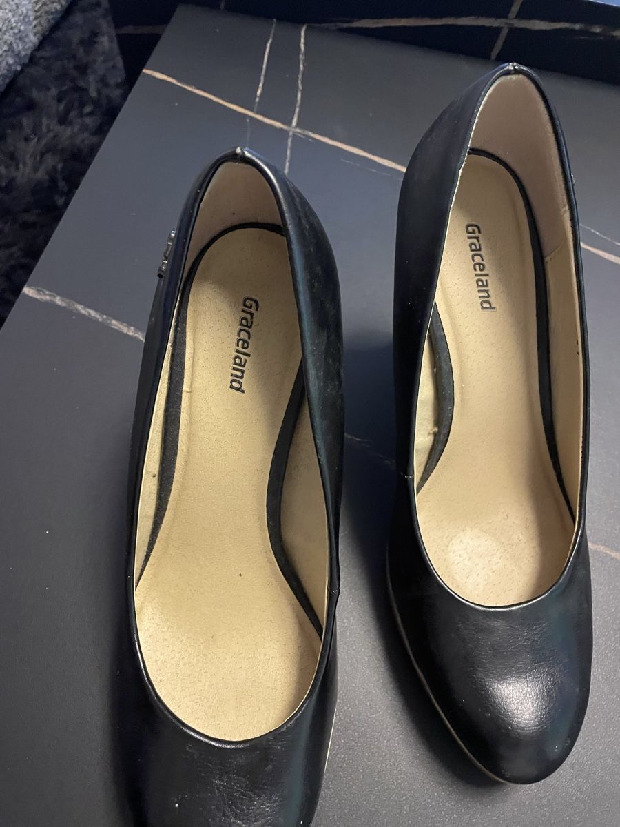 Damenschuhe: Pumps – Gebraucht aus Zürich von car_26mh 1