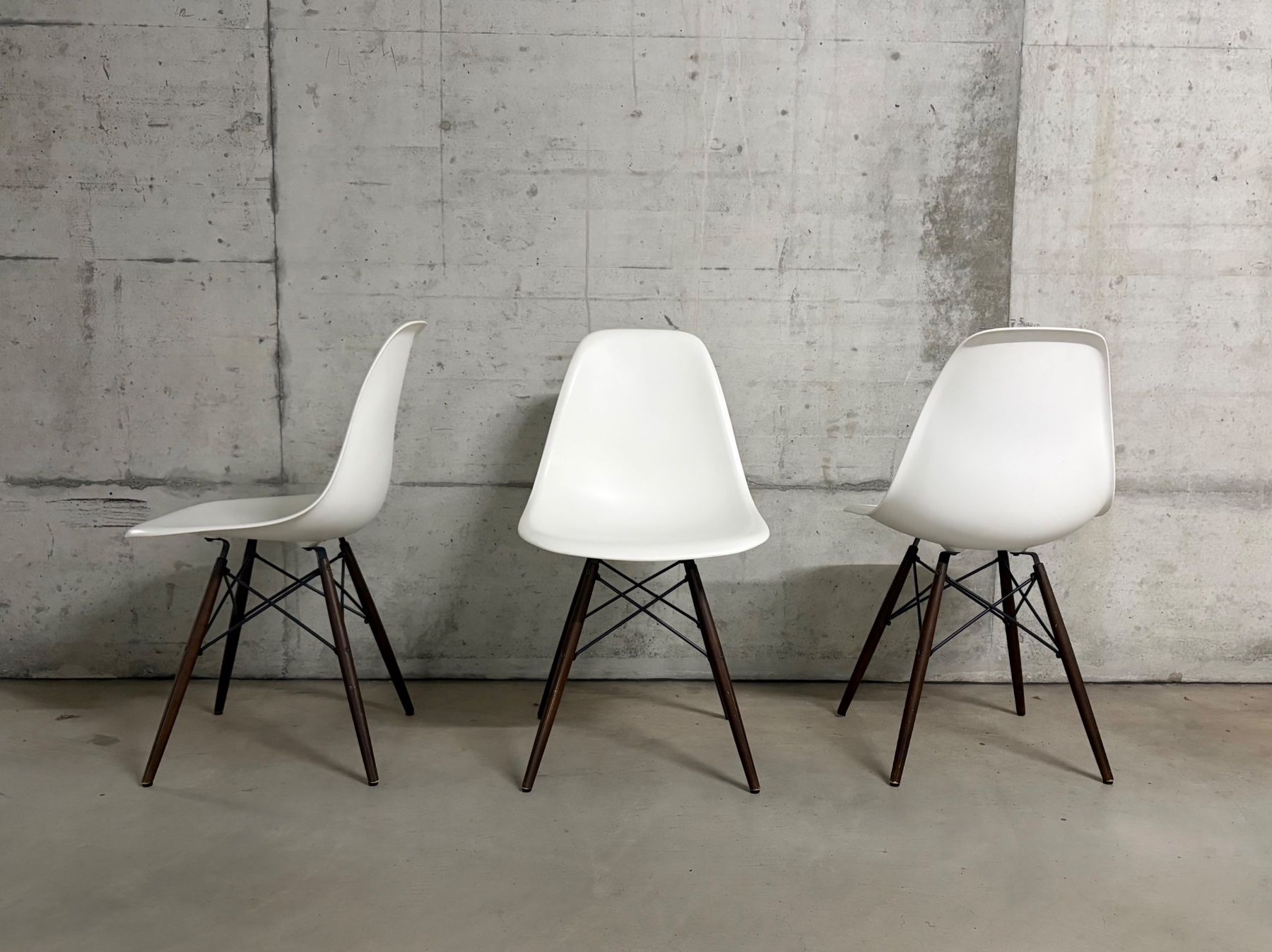 Vitra Sedie: 1 (von 2) sidechairs . charles & ray eames . vitra – Usato da Allschwil venduto da rotocker