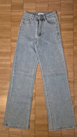 Jeans Laulia hellblau mit Strasssteinen Grösse 34