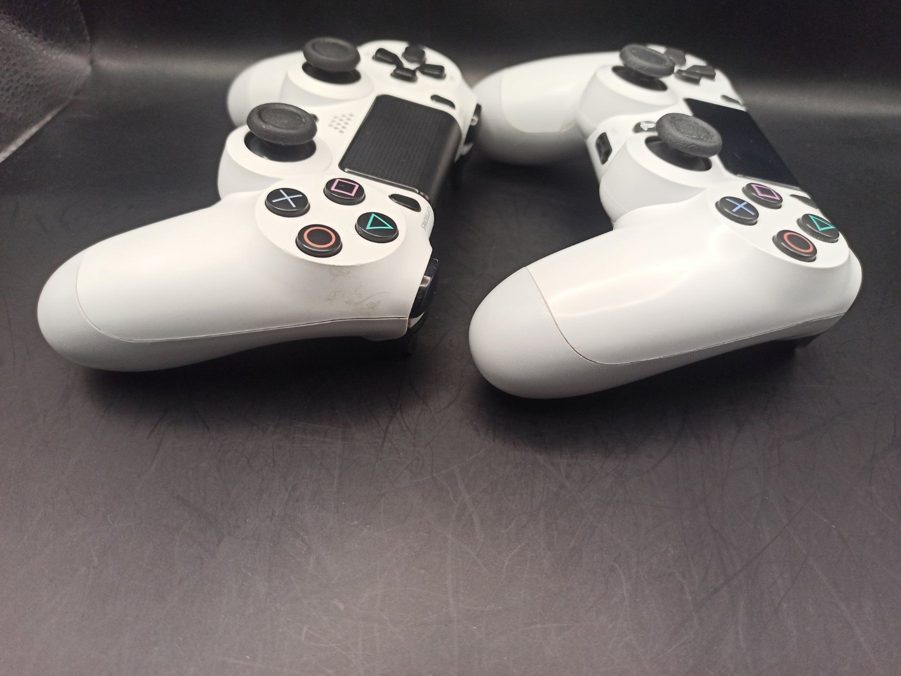 Controller: 2 x Original Controller Sony PS4 Wireless DualShock 4 WEISS – Usato da Oberweningen venduto da mar_87mx 3