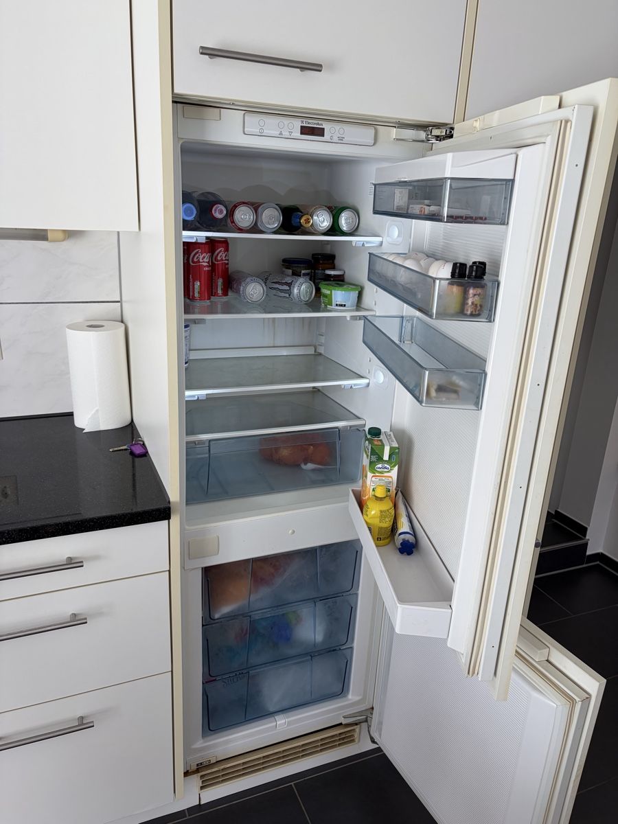 Cucine complete: Funktionstüchtige Küche mit Electrolux-Geräten – Usato da Winterthur venduto da Cky20 8