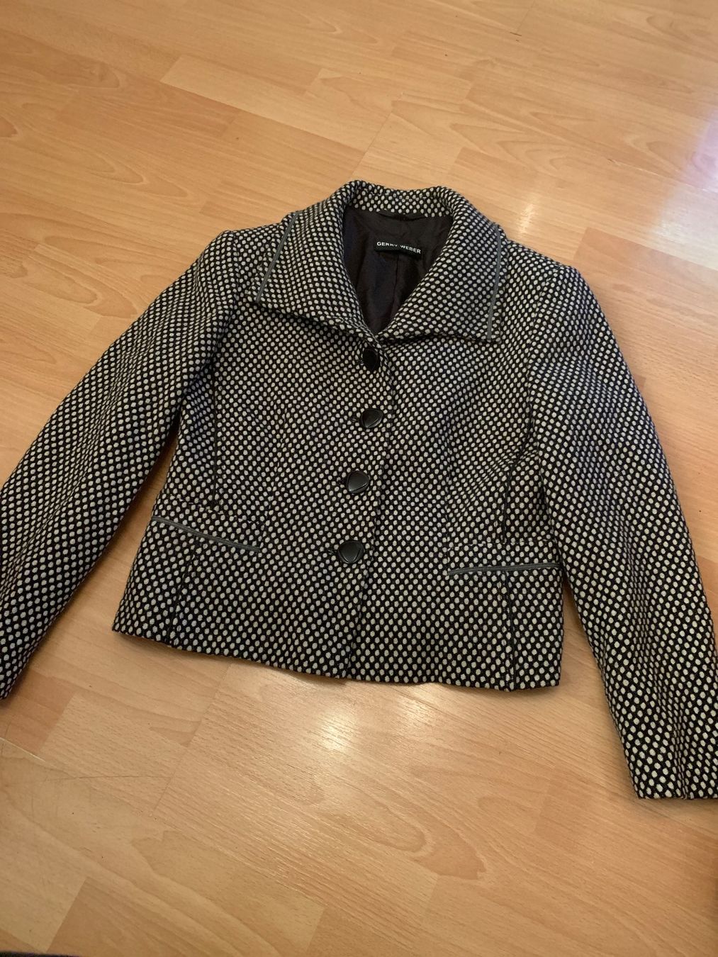Gerry Weber Giacche: Joli blazer Gerry Weber taille 38 – Usato da MEYRIN venduto da Gwendo10