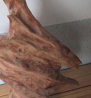Dekorative Holz Skulptur auf Sockel wie neu