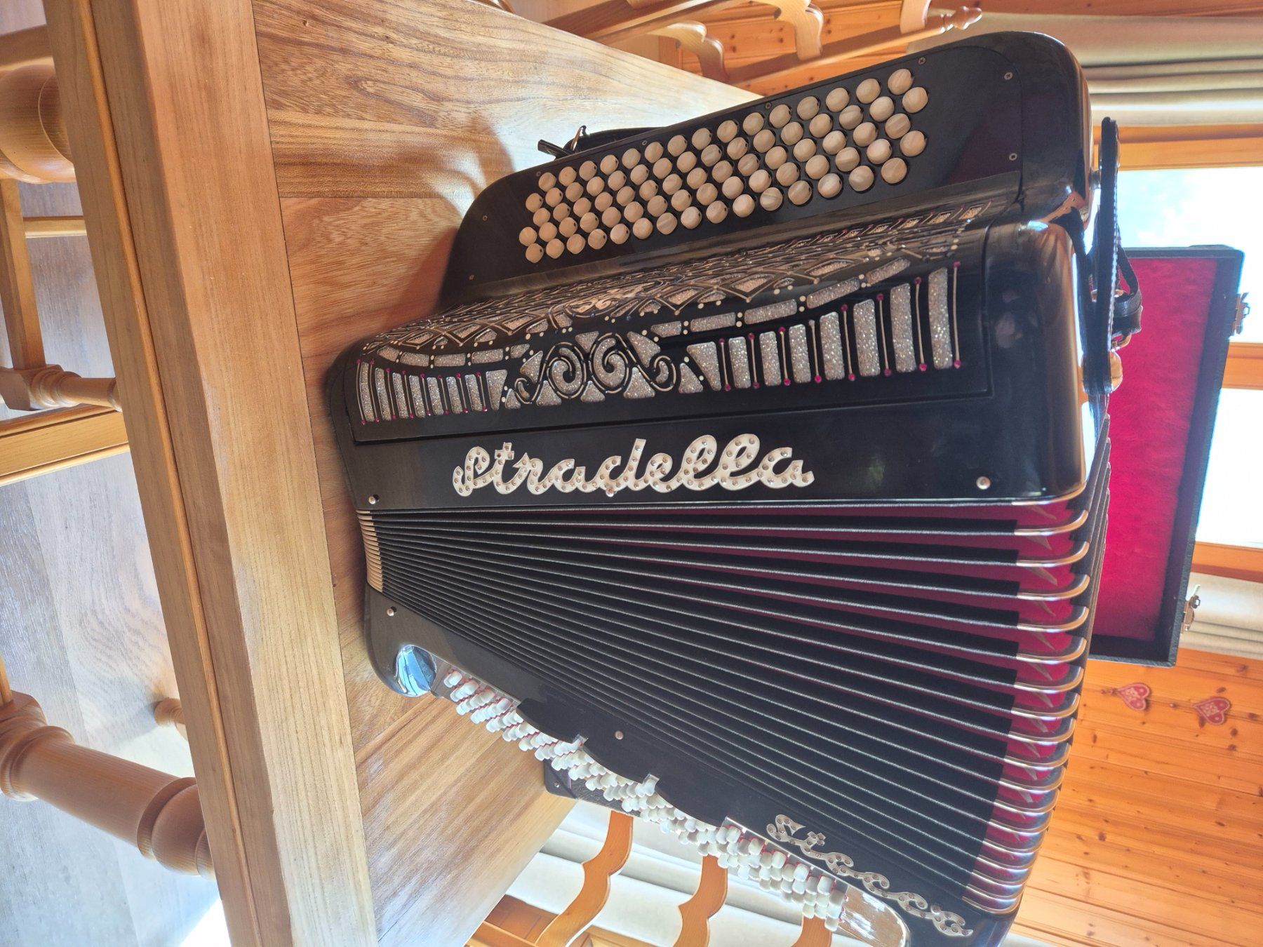 Strumenti musicali: Stradella stocco 4 voix – Usato da Val-d'Illiez venduto da jer_6bmb 2