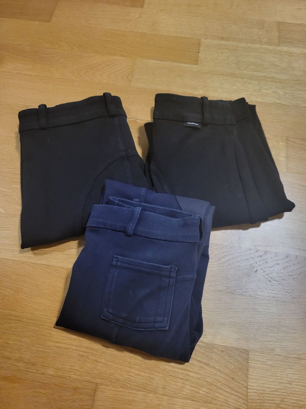 Decathlon Pantaloni: 3er Pack Reithosen – Usato da Thusis venduto da Vivi_88