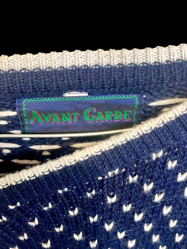 Maglioni & Felpe: Avantgarde Marineblau & Weiß Gemusterter Strickpullover – Usato da Zug venduto da vinokilo 3