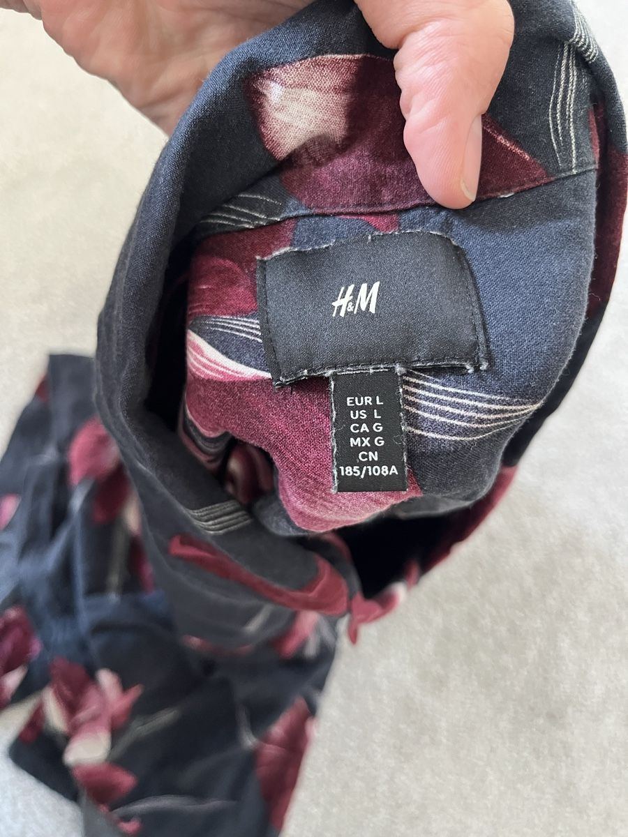 H&M Camicie: Luftiges Hemd mit Blumenmuster – Usato da Zürich venduto da ole_8rwr 2