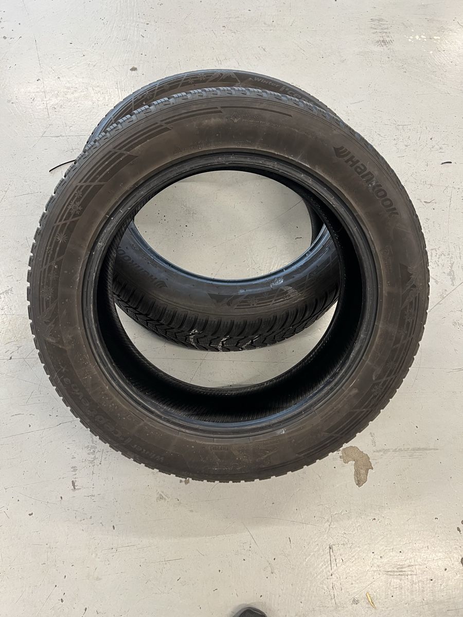 Pneumatici & Ruote complete: Winterreifen Hankook 235/55/19 – Usato da Hünenberg venduto da Auto-Klinik01 1