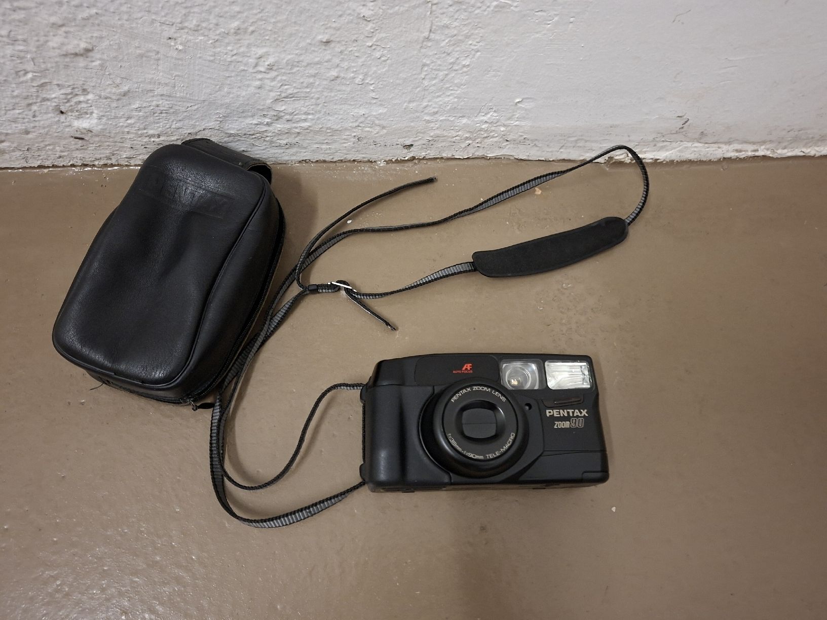 Pentax Fotocamera: Pentax Zoom 90 Kamera – Usato da Olten venduto da Mezopotamya