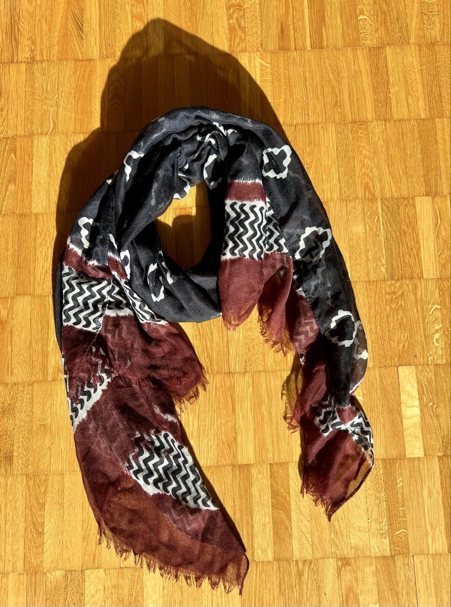 Foulards, Tücher & Schals: Schöner Creeks Schal, neu – Neu und originalverpackt aus Stäfa von yumai1 4