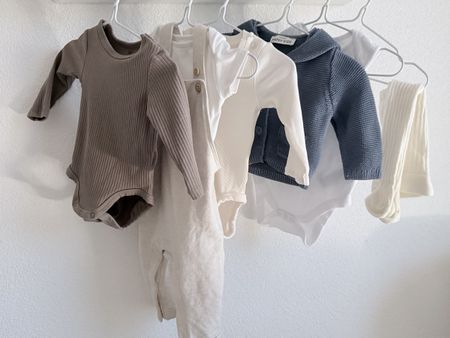 Süsse Babykleidung Gr 62 / Jungs 