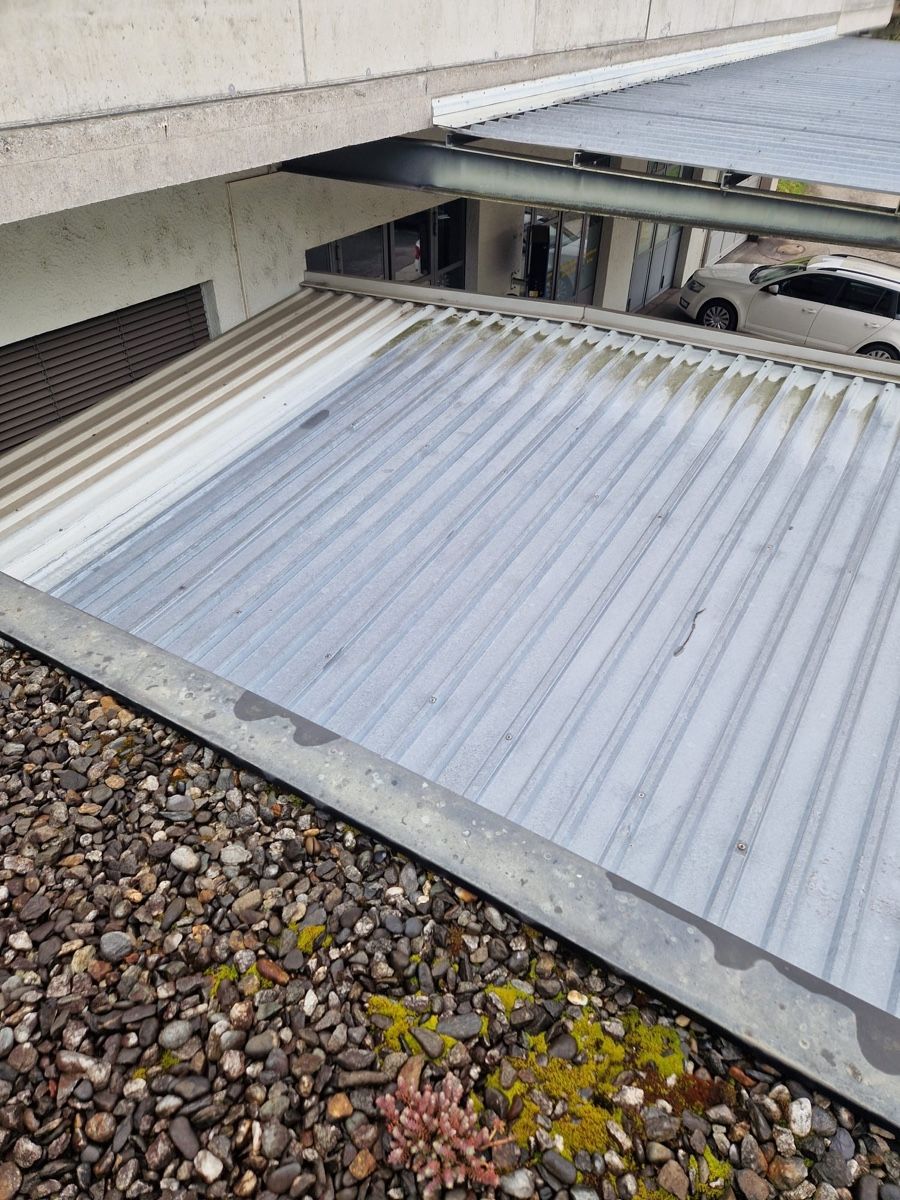 Rifugi: AUTO UNDERSTAND/ VORDACH 11 METER – Usato da Küssnacht am Rigi venduto da Koala73 1