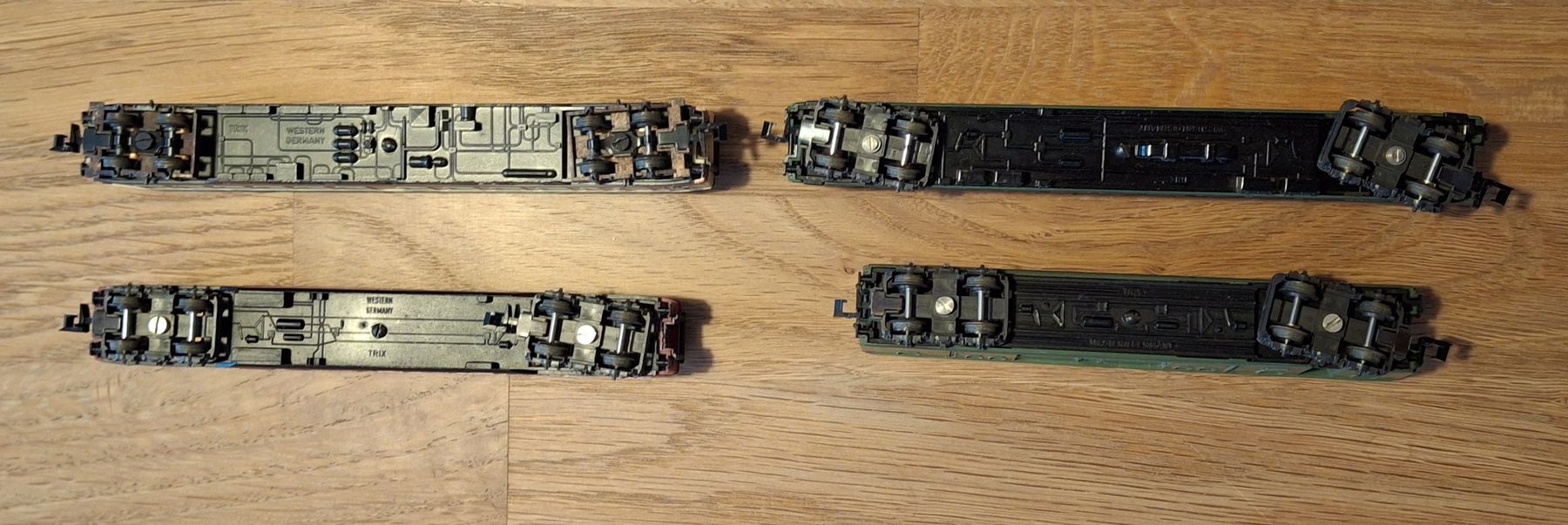 Modellini di ferrovie: Vier Modelleisenbahnwagen – Usato da Olten venduto da joeseph88 5
