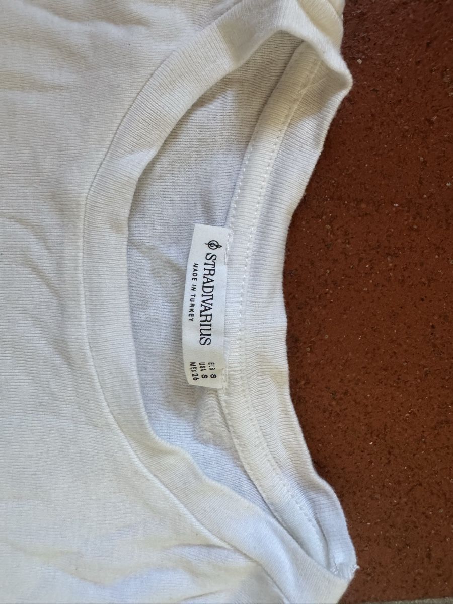 Stradivarius T-shirt: Shirt – Usato da Ebmatingen venduto da F.Bullet 1