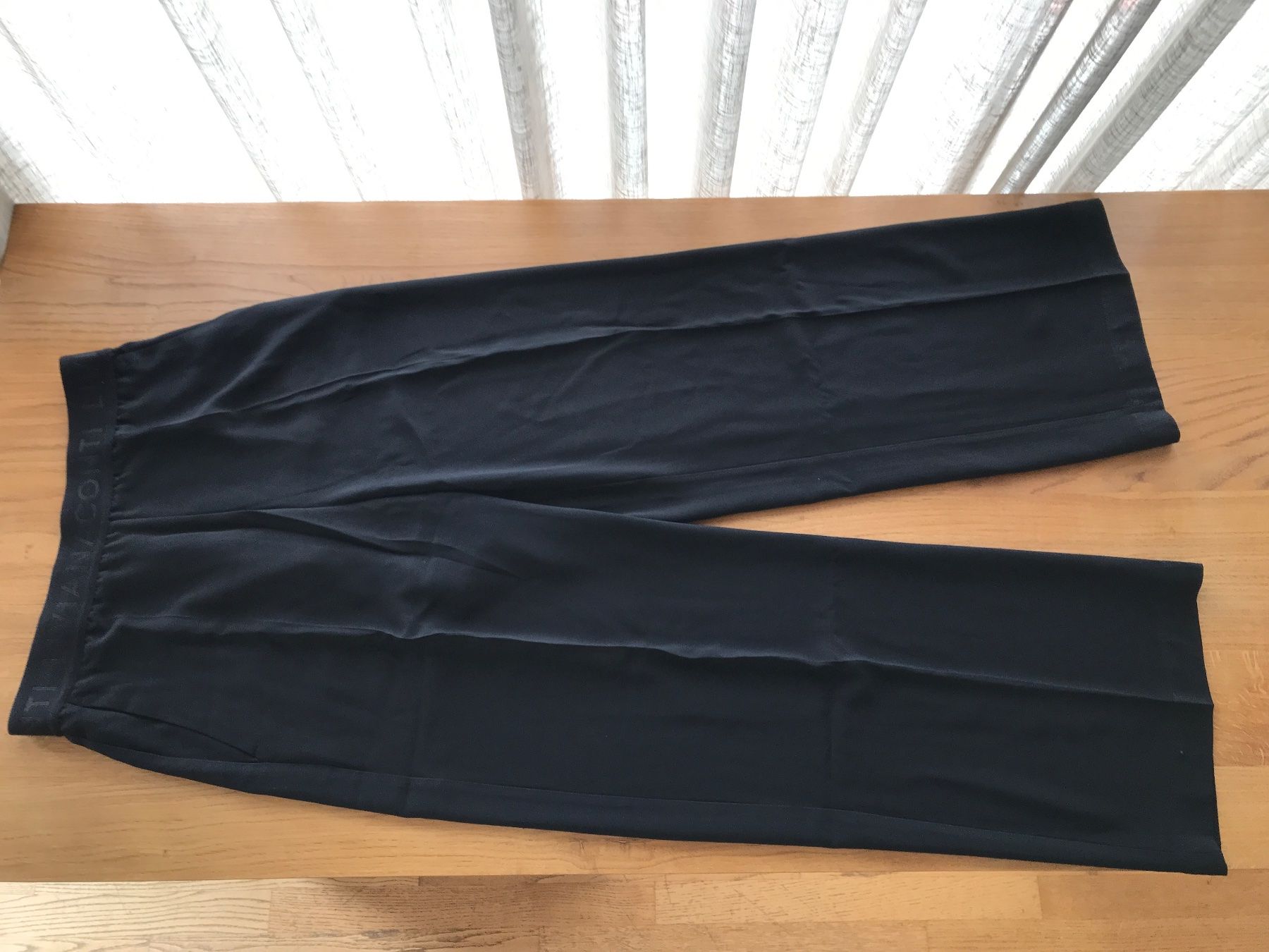 Liviana Conti Pantaloni: Freizeithose Liviana Conti – Usato da Marthalen venduto da Chuegi1