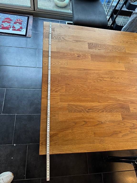Tables: Tisch mit Stühlen  – D'occasion à Schleinikon par dodibeko 4