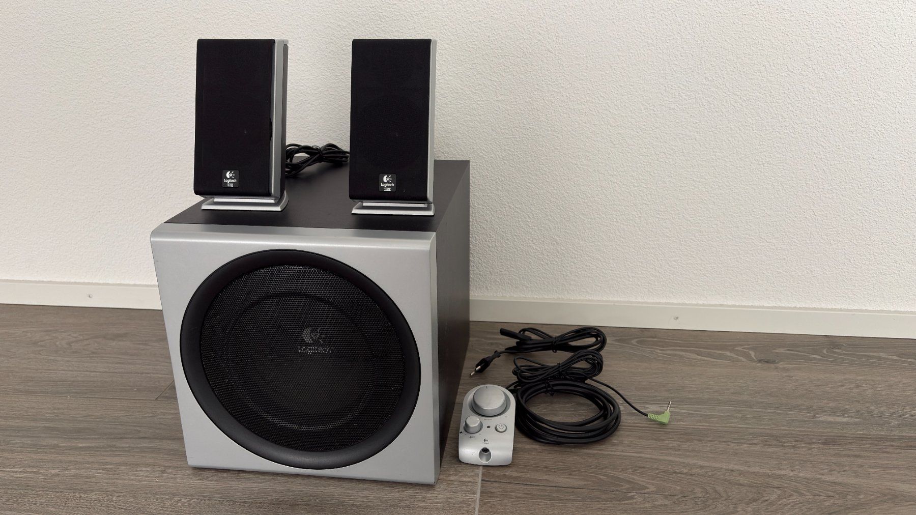 Logitech Casse acustiche: Lautsprechersystem mit ultrastarkem Bass – Usato da Egerkingen venduto da Luckyluj 1