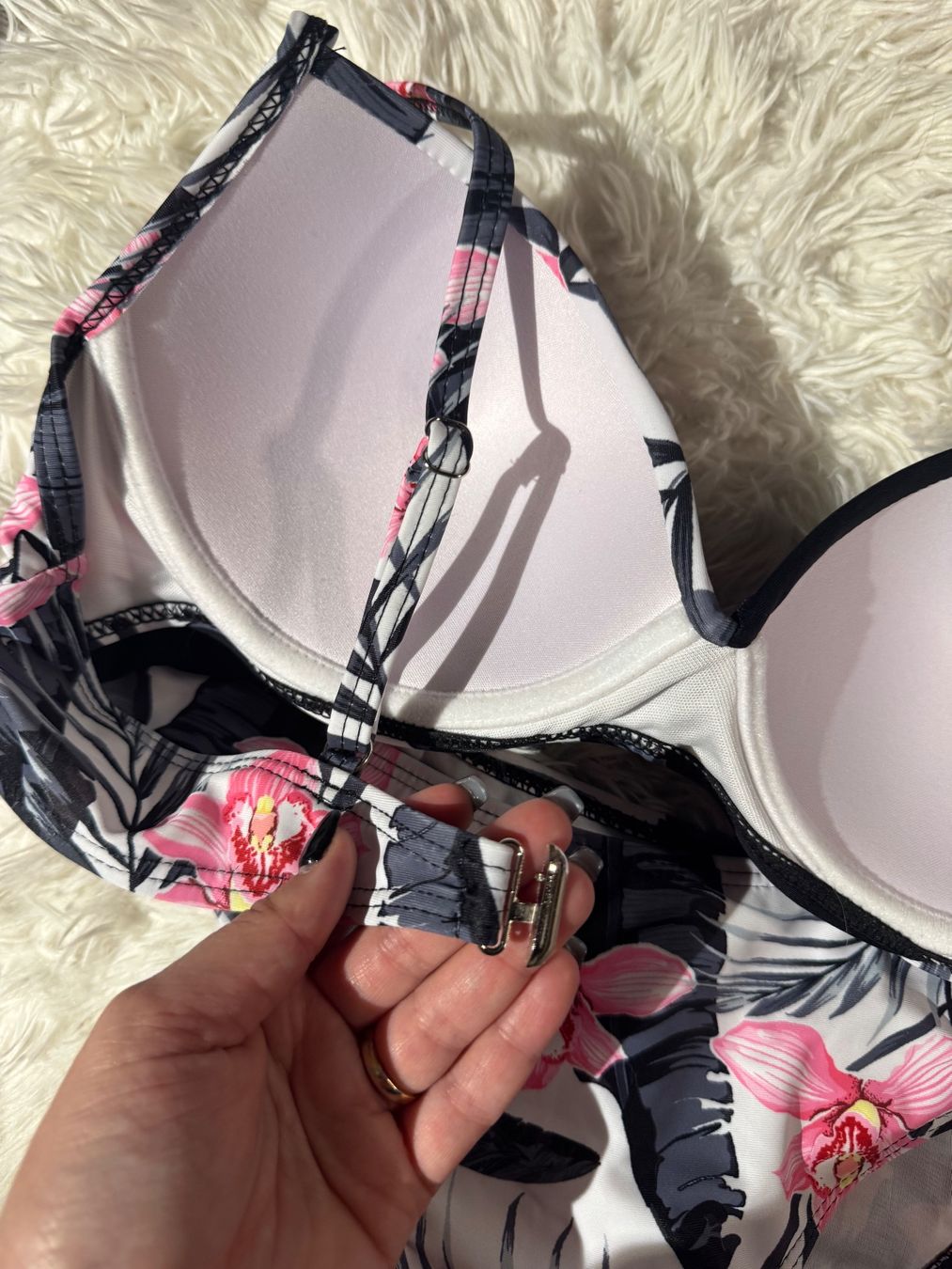 Costumi da bagno & Bikini: Bikini mit Blumenmuster, neuwertig, Grösse 75C / M – Nuovo (secondo la descrizione) da Künten venduto da bel_6wn2 2