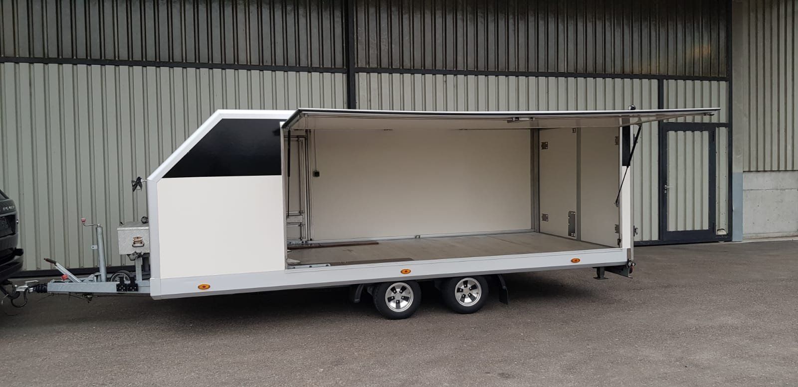 Daltec Rimorchi: Daltec Renntransporter / Polyester Aufbau / Bestzustand – Usato da Zug venduto da Qayqay0 6
