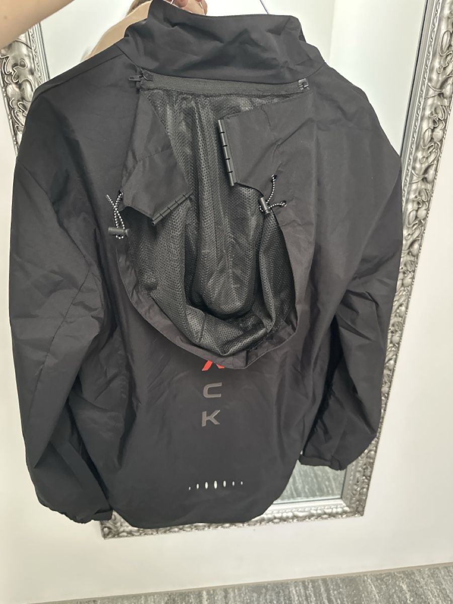 Vestes: Sela Black Shell Jacket, size L - Waterproof & Windproof – Neuf (Voir description) à Sementina par NinaDel 4