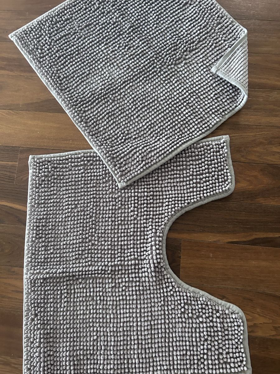 Teppiche: Badezimmer Teppiche Set Grau taupe 3 Teilig  – Gebraucht aus St. Gallen von jojan 3