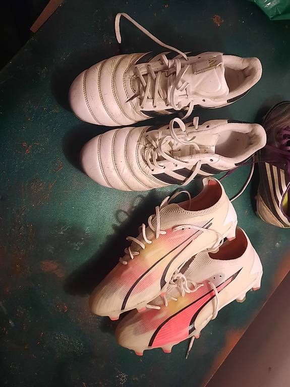 Scarpe da uomo: Fussball schuhe  Gr 43 und 44. – Usato da EMBRACH venduto da Jona-123 2