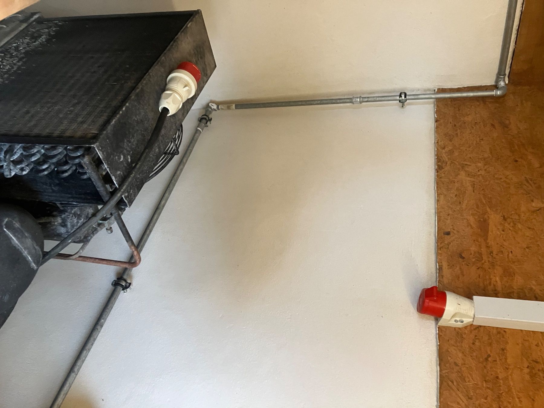 Delaval Tutte le macchine: Refroidisseur à  lait Jappy – Usato da Châbles FR venduto da DAN712 6