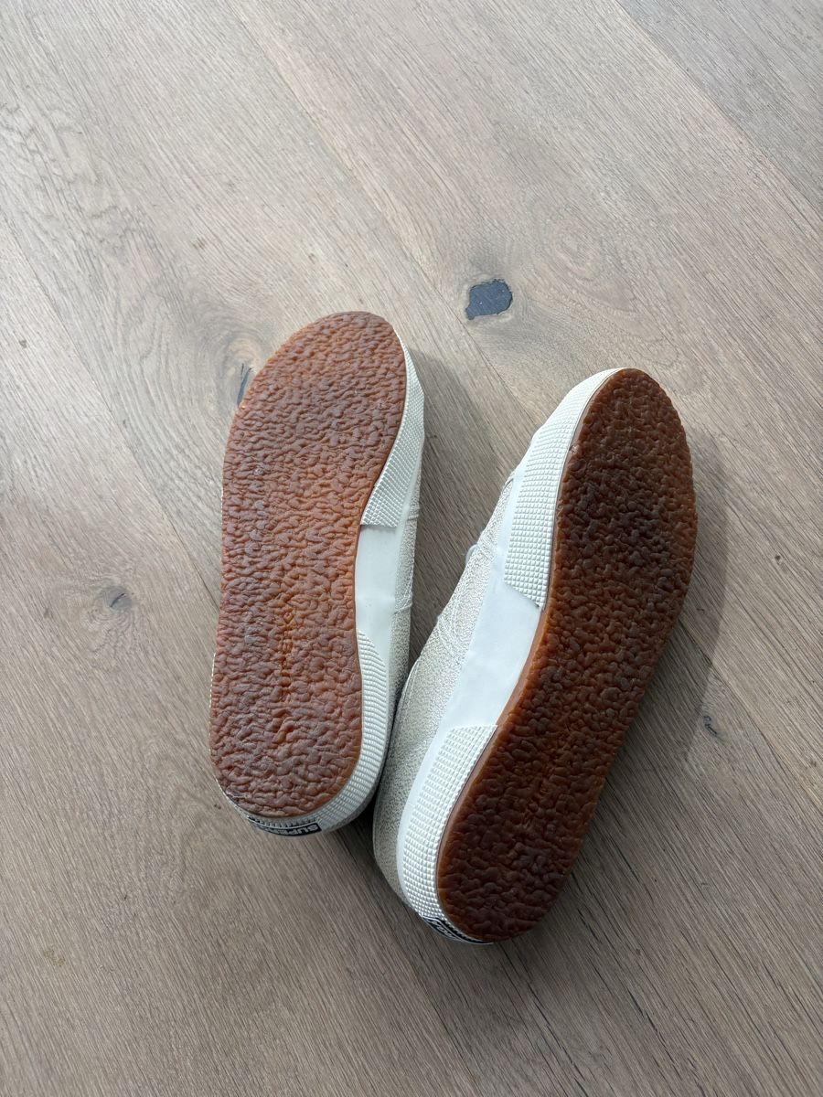 Superga Damenschuhe: Superga Sneaker Silber Glitzer Gr. 38 – Gebraucht aus Rüttenen von Peace61 2