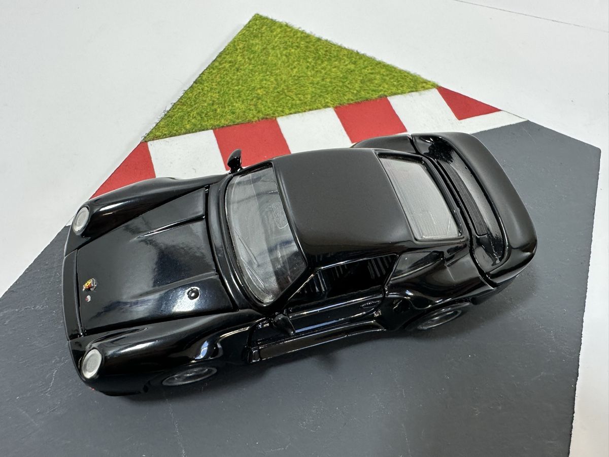 Porsche Modellautos: Porsche 959 1:43, schwarz, NZG MODELLE – Gebraucht aus Zofingen von rf9_x2xt 7