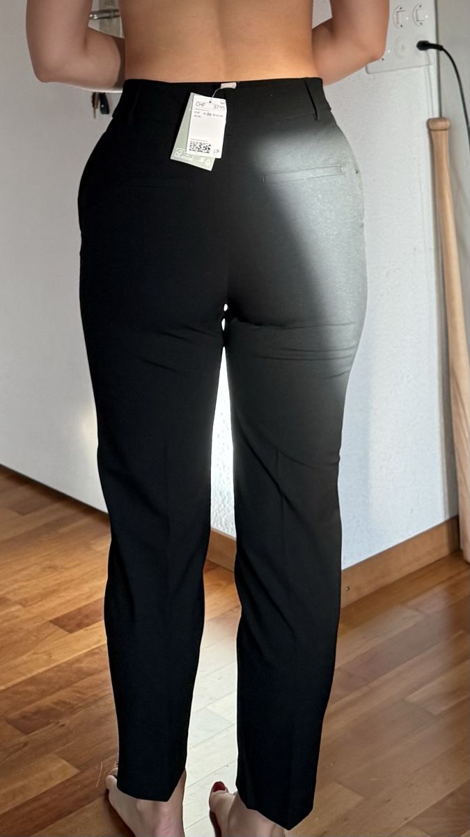 H&M Pantaloni: Black office trousers – Nuovo e nell'imballaggio originale da Zürich venduto da eli_t8nw 5