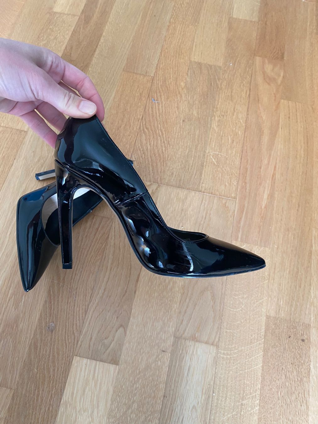 Chaussures femmes: High heals schwarz glänzend – D'occasion à Zürich par pran123 4