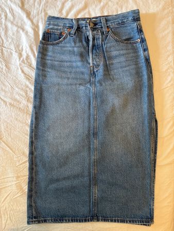 Levi's Premium Denim Rock mit Seitenschlitz, Grösse 24