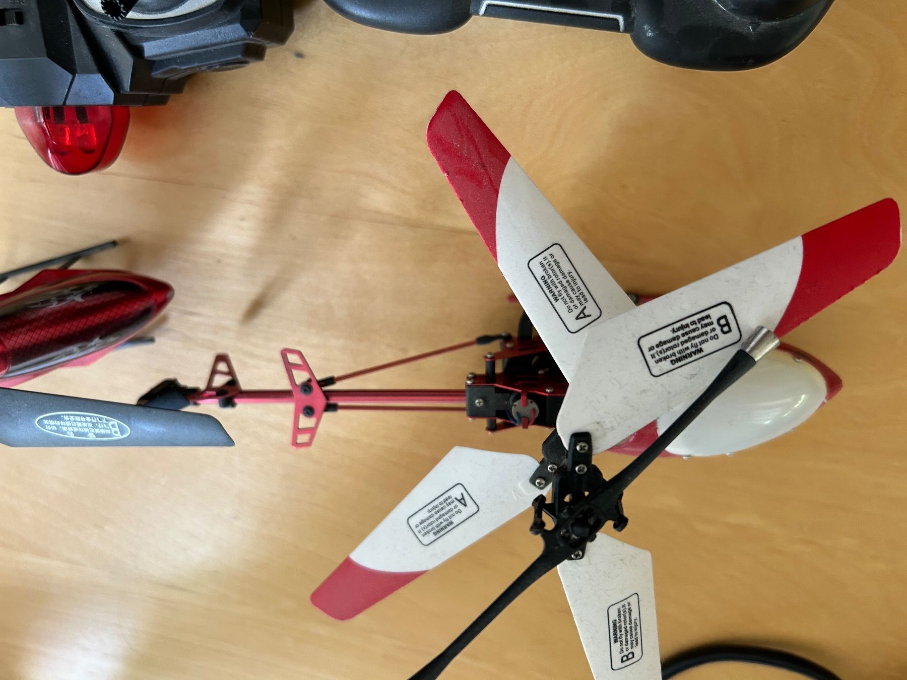 Modellismo RC: 2 RC Helis mit Fernbedienung, gebraucht – Difettoso da Gais venduto da Jelisandie 3