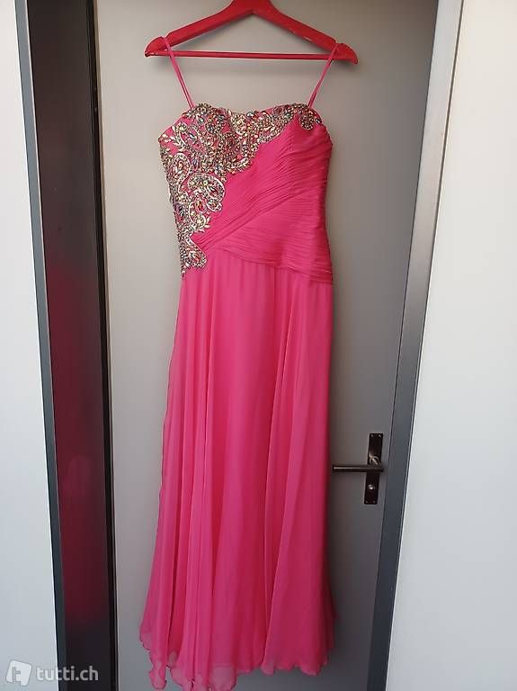 Kleider: Pink Kleid – Gebraucht aus Emmenbrücke von Ddagi 1